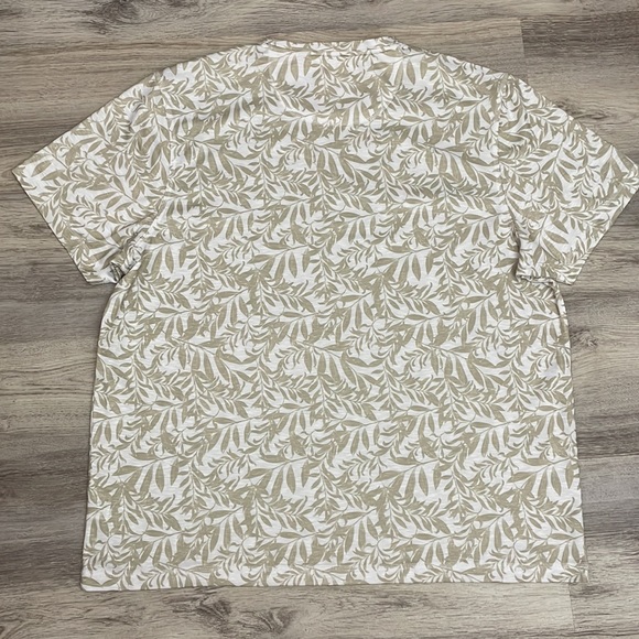Tasso Elba Island Tan & White Leaf Print Short Sleeve Sun Protect Men's Tee XXL - Picture 2 of 8